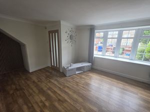 Lounge 2- click for photo gallery